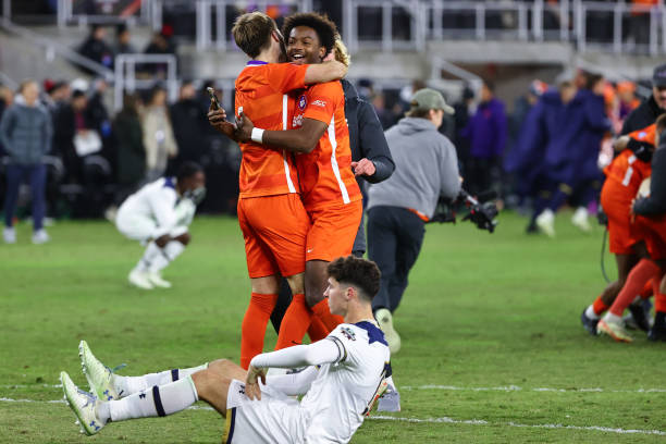 和果断的行 和果断的行